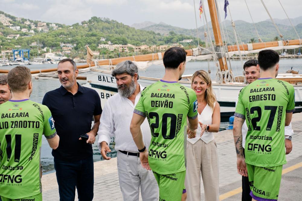 El Consell de Mallorca da la bienvenida al Illes Balears Palma Futsal en La Balear para la fotografía oficial 2026