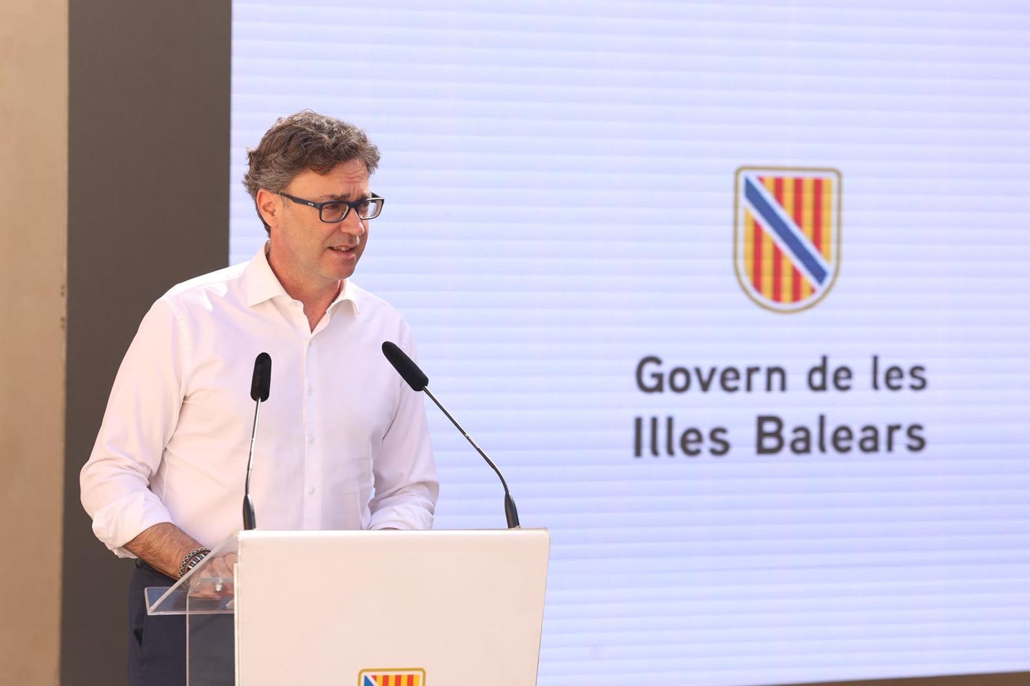 El Govern impulsa la simplificación administrativa con nuevas declaraciones responsables para reducir la burocracia