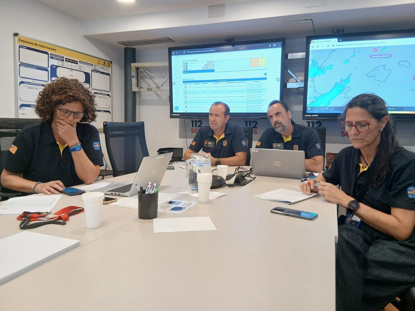 Emergencias del Govern atiende 173 incidentes en una tarde de intensas lluvias, tormentas y fuertes vientos en las Illes Balears