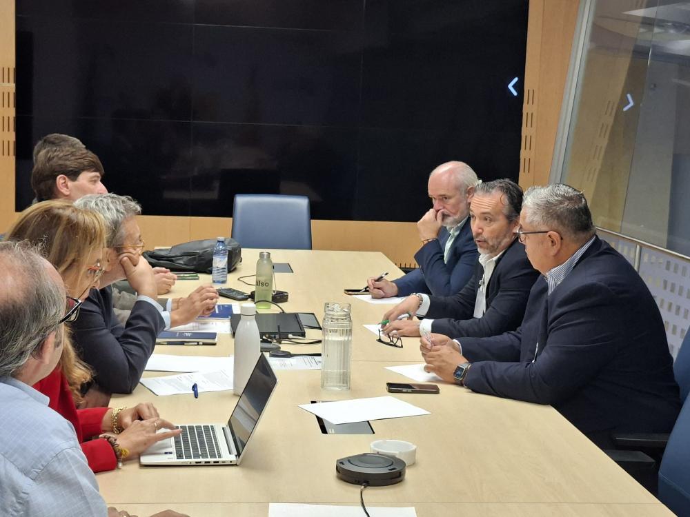 El Consell de Mallorca se reúne con la Subdirección General de Movilidad de la DGT para presentar la Ley de Regulación de la Afluencia de Vehículos en la isla