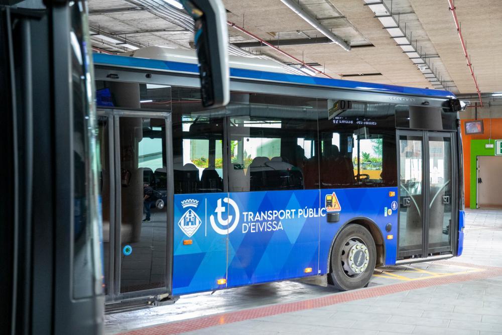 El transporte público de Eivissa alcanza un nuevo récord con más de 1,25 millones de viajeros en el mes...