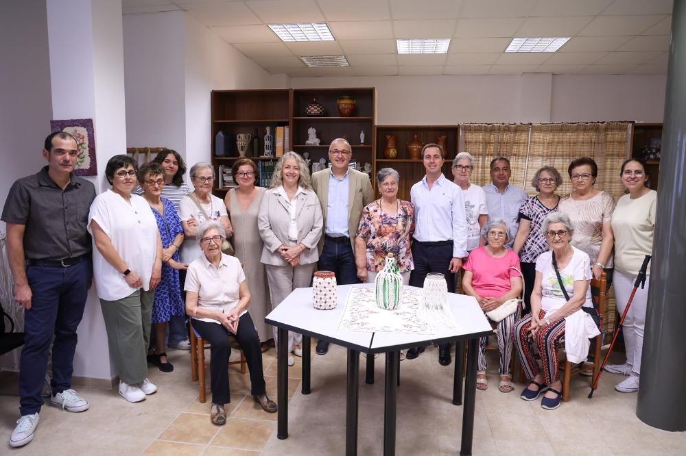 El presidente Galmés inauguró la nueva sede de la Asociación de Amas de Casa de Santa Eugènia