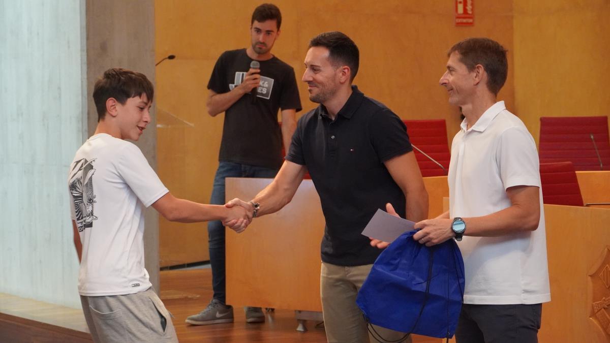 El Consell Insular respalda los proyectos Velobici y Pirena Thalassa del IES Josep M. Quadrado para promover la práctica deportiva