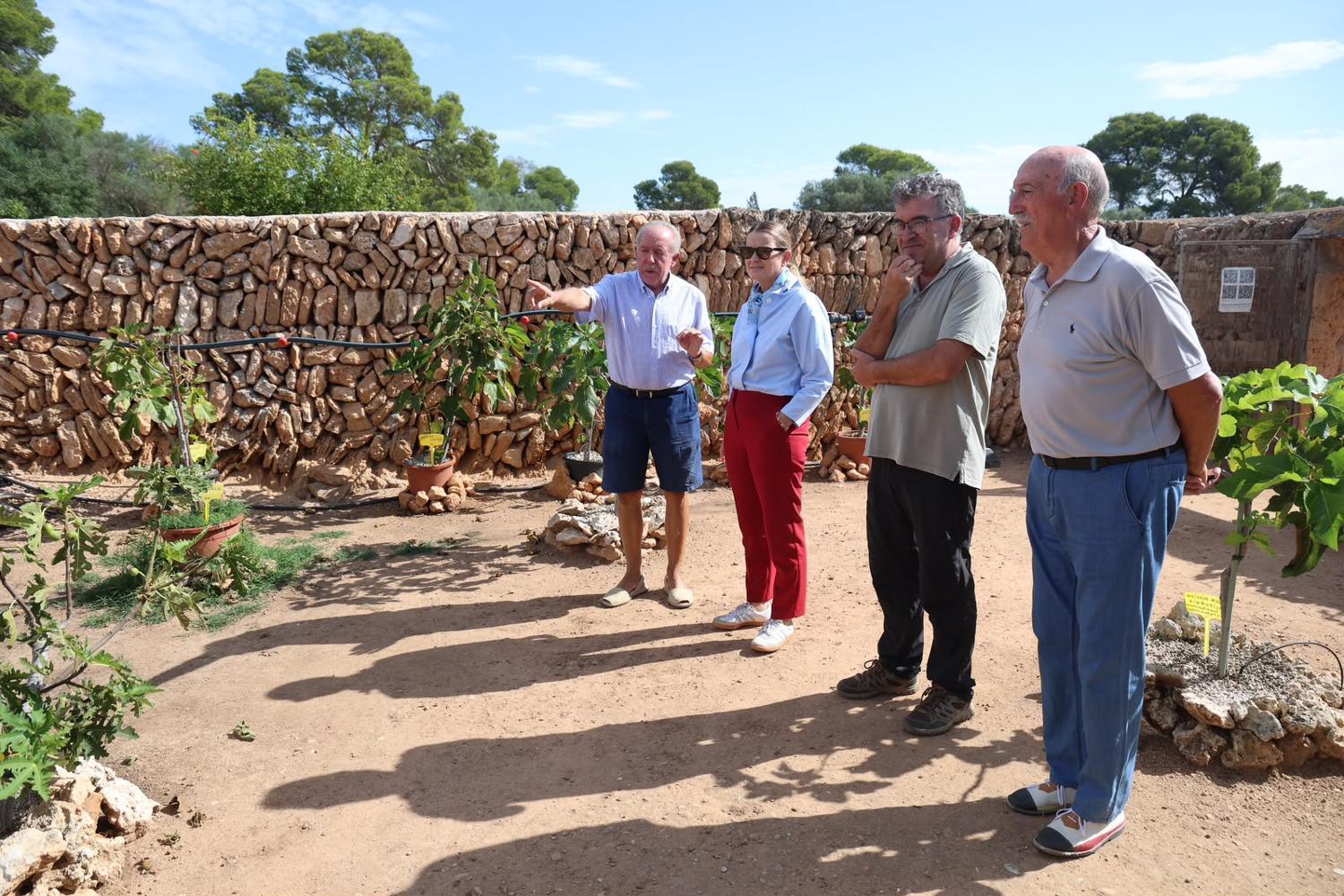 Visita de la presidenta del Govern a la finca Son Mut Nou: imágenes destacadas
