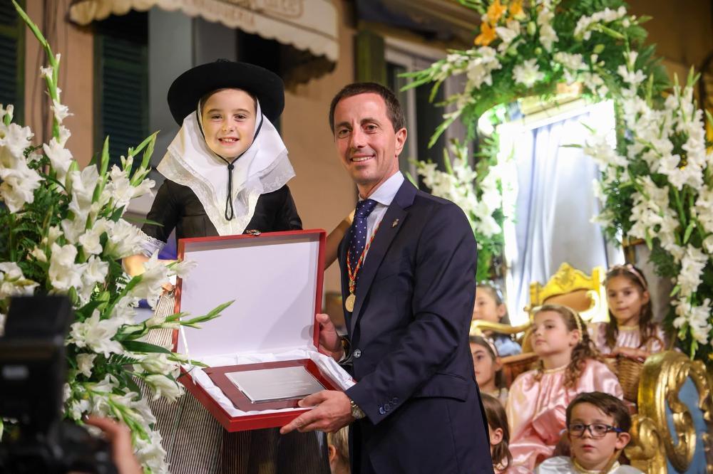 La cabalgata de Santa Catalina Tomàs atrae a miles de personas en el desfile del carro triunfal del Consell de Mallorca