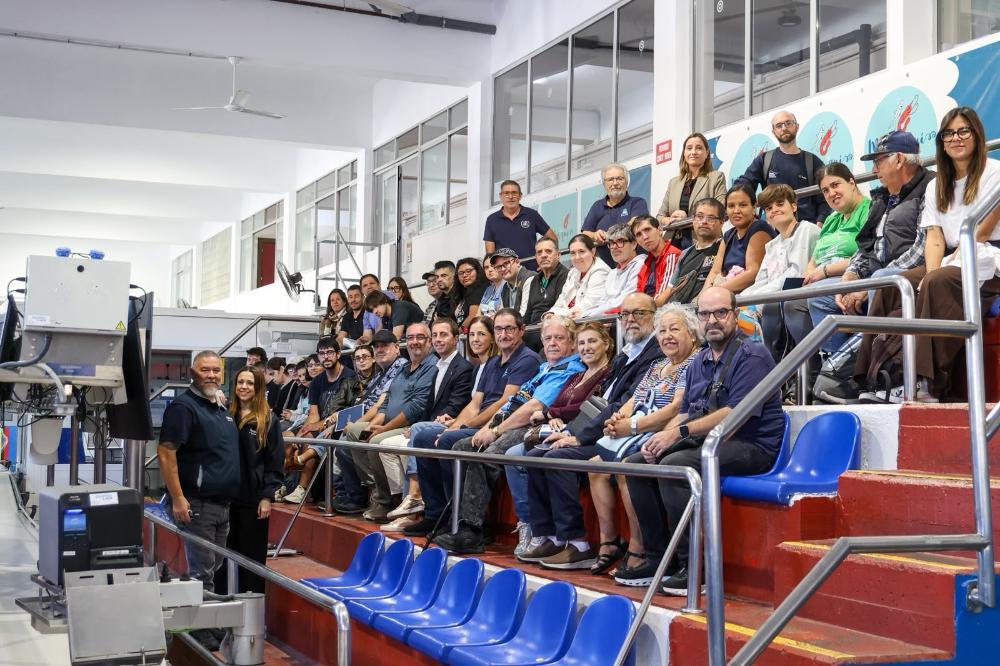 Cuarenta usuarios de entidades sociales y servicios de empleo visitan la lonja de pescado de Palma