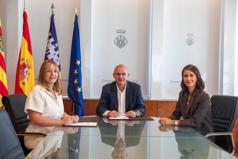 El Consell d’Eivissa y el Ayuntamiento de Sant Joan de Labritja firman un convenio para el financiamiento...